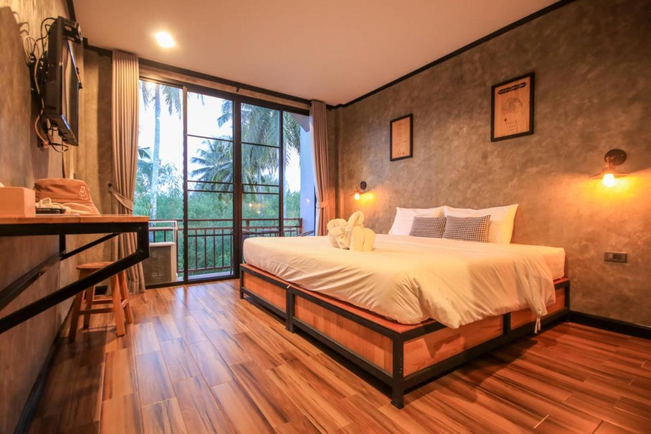 Lanta Chaolay Hostel Koh Lanta Exterior photo